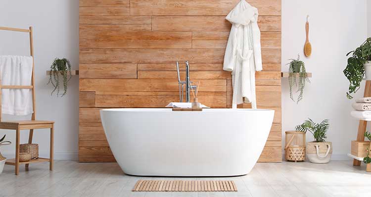 baignoire moderne blanche déco bois